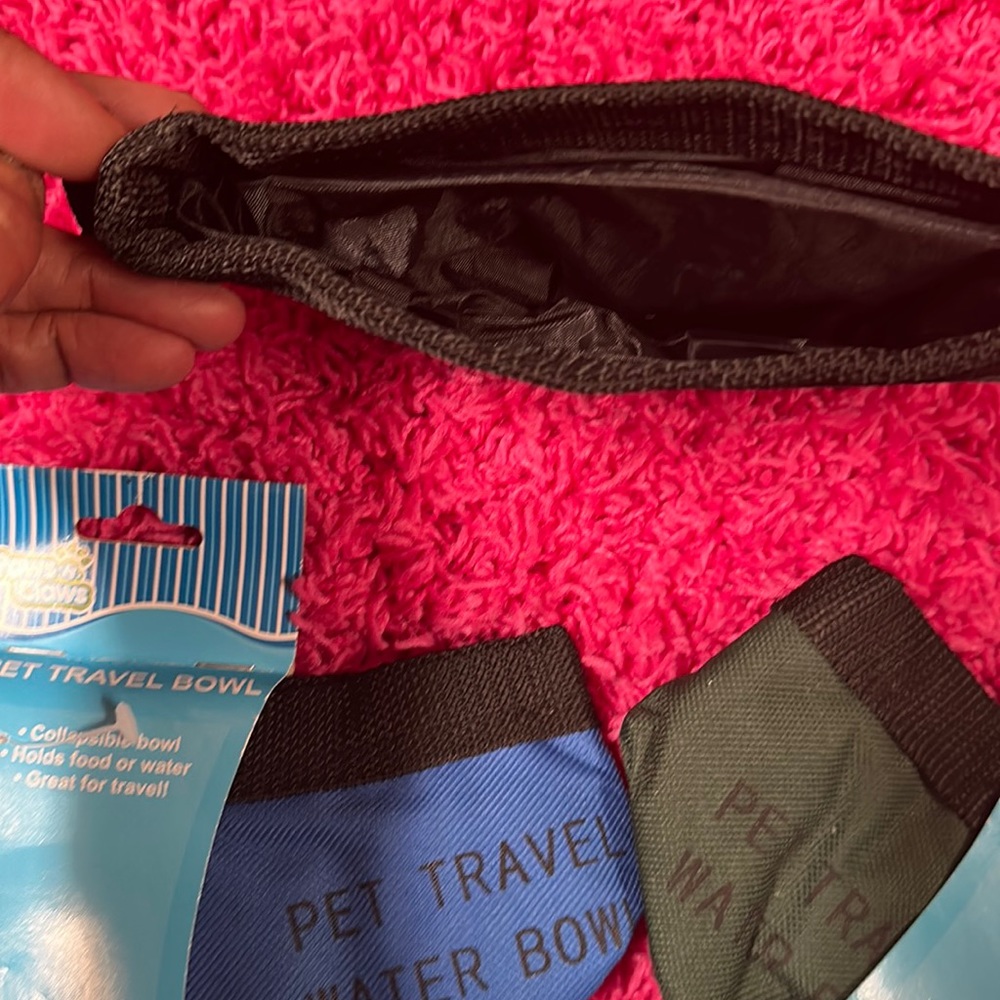 Pet travel water bowls